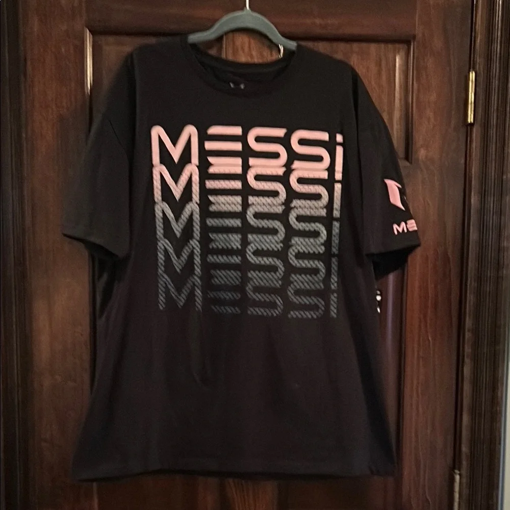 Messi Black and Pink Graphic T-Shirt - Picture 1 of 7
